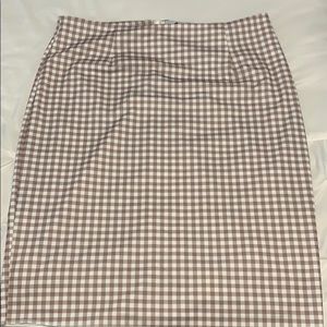 Tan houndstooth pencil skirt